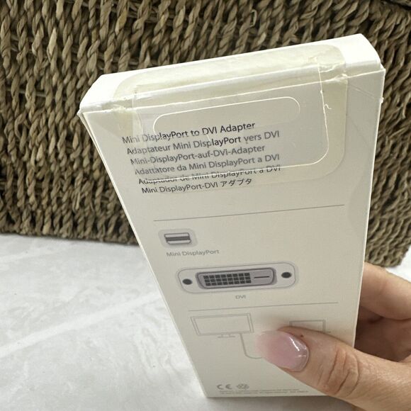 Genuine New Sealed Apple A1305 Mini DisplayPort to DVI Adapter MB570Z/B - Picture 4 of 4